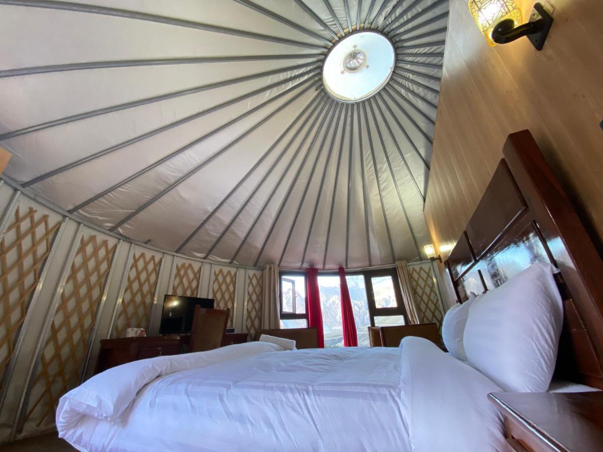 Apex Hotels And Resorts Hussaini Karimabad  Eksteriør bilde