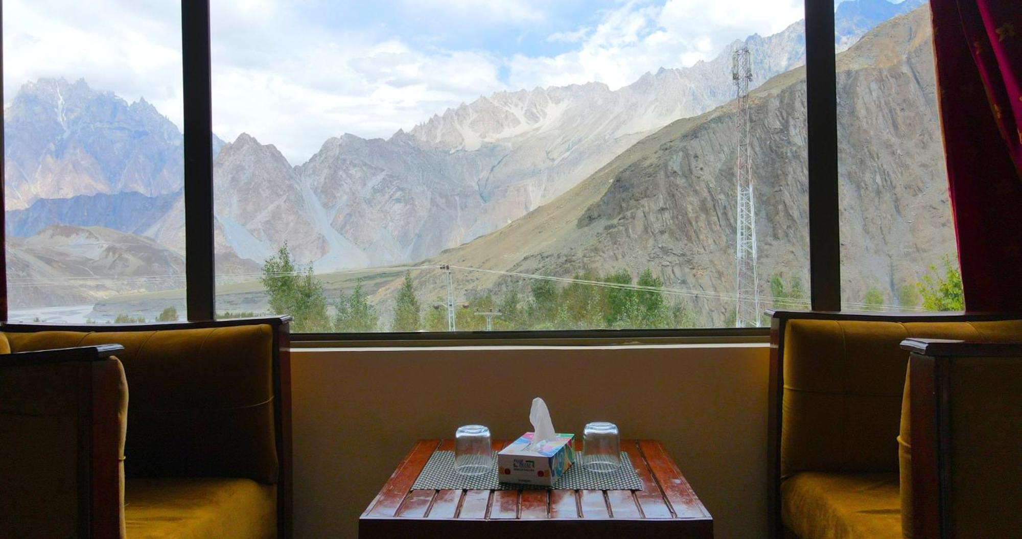 Apex Hotels And Resorts Hussaini Karimabad  Eksteriør bilde