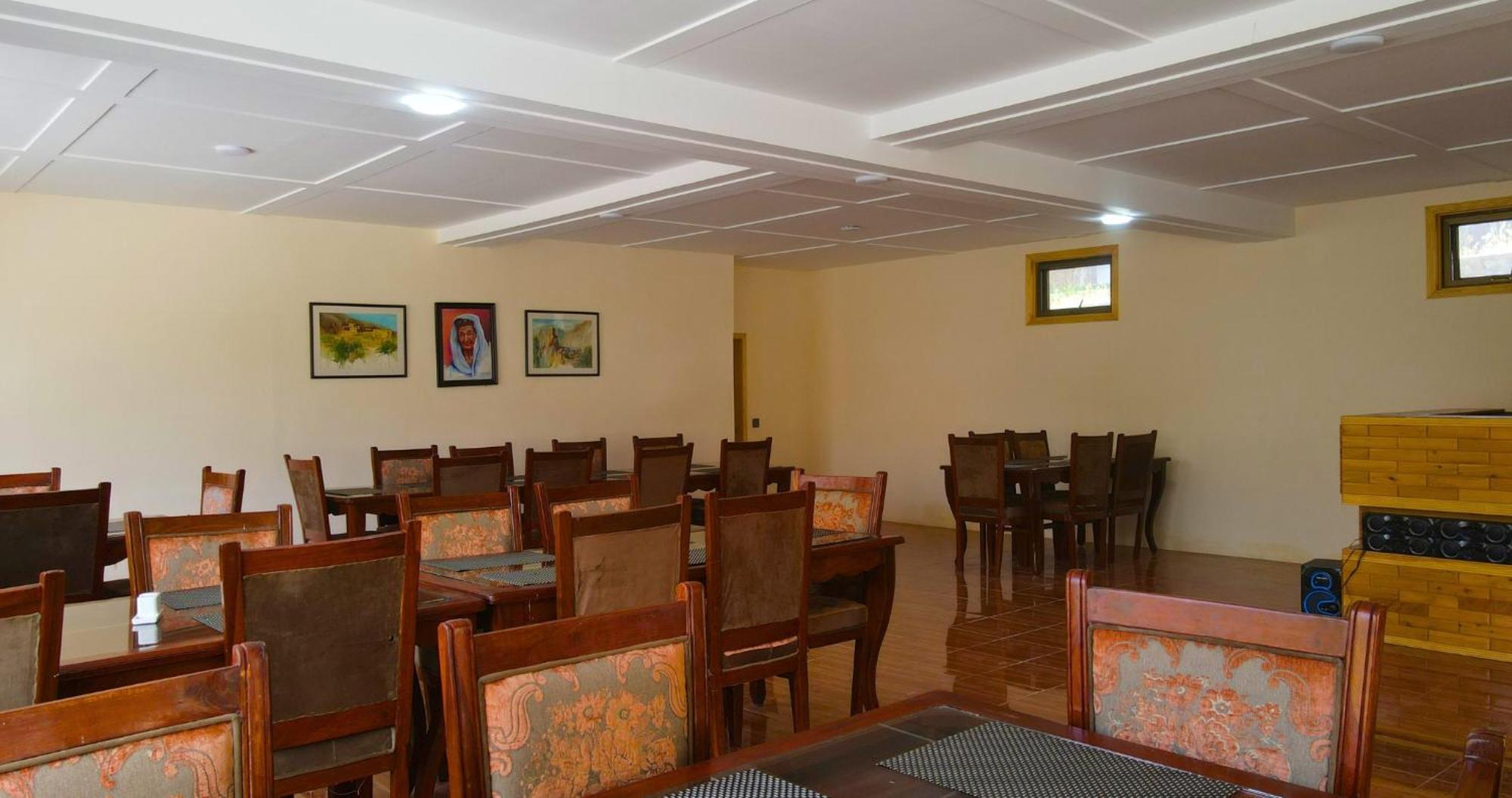 Apex Hotels And Resorts Hussaini Karimabad  Eksteriør bilde