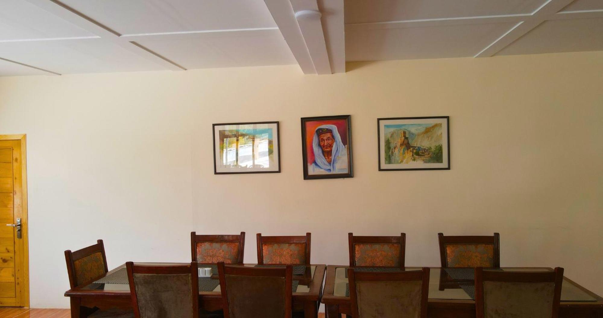 Apex Hotels And Resorts Hussaini Karimabad  Eksteriør bilde