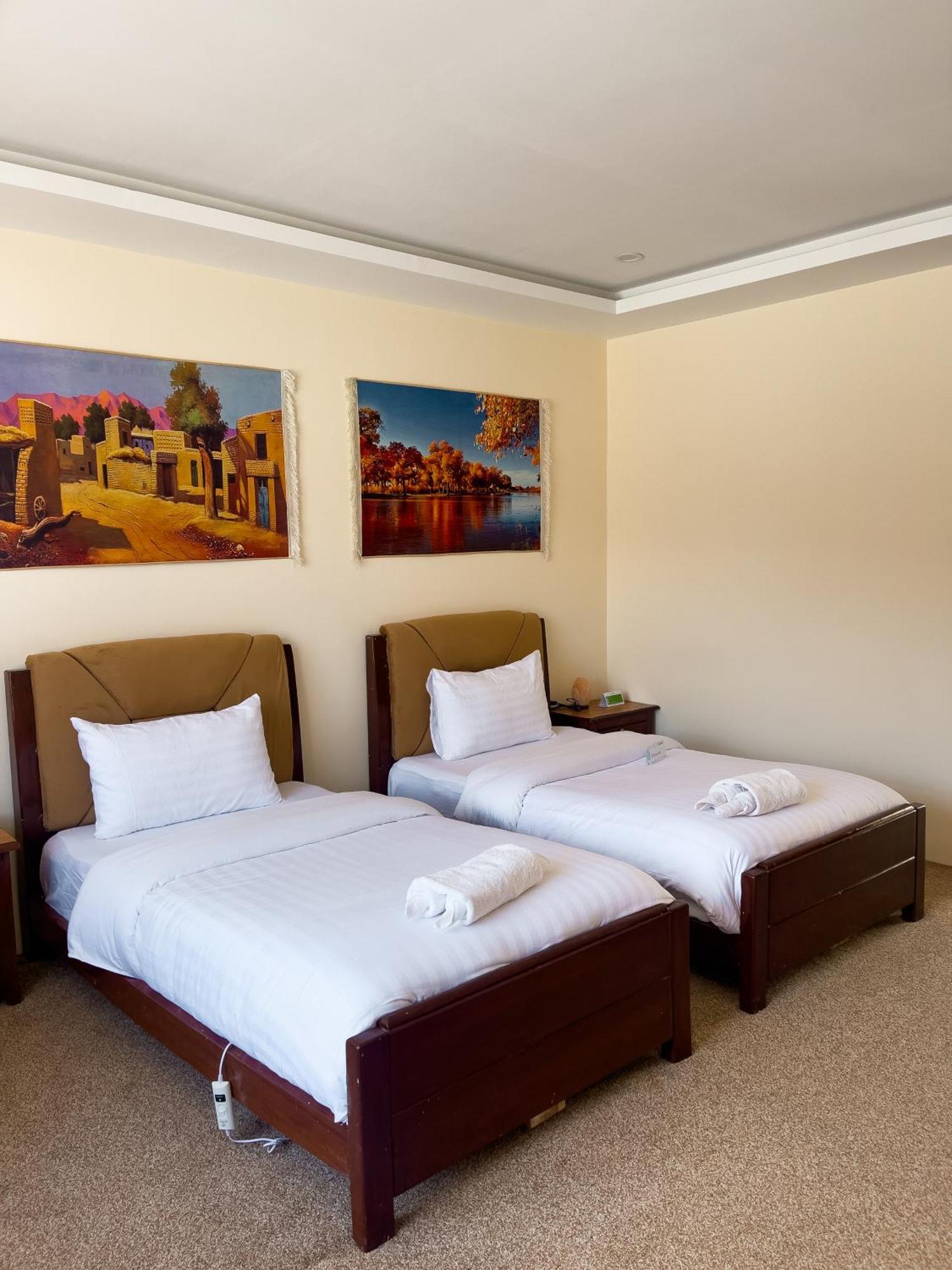 Apex Hotels And Resorts Hussaini Karimabad  Eksteriør bilde