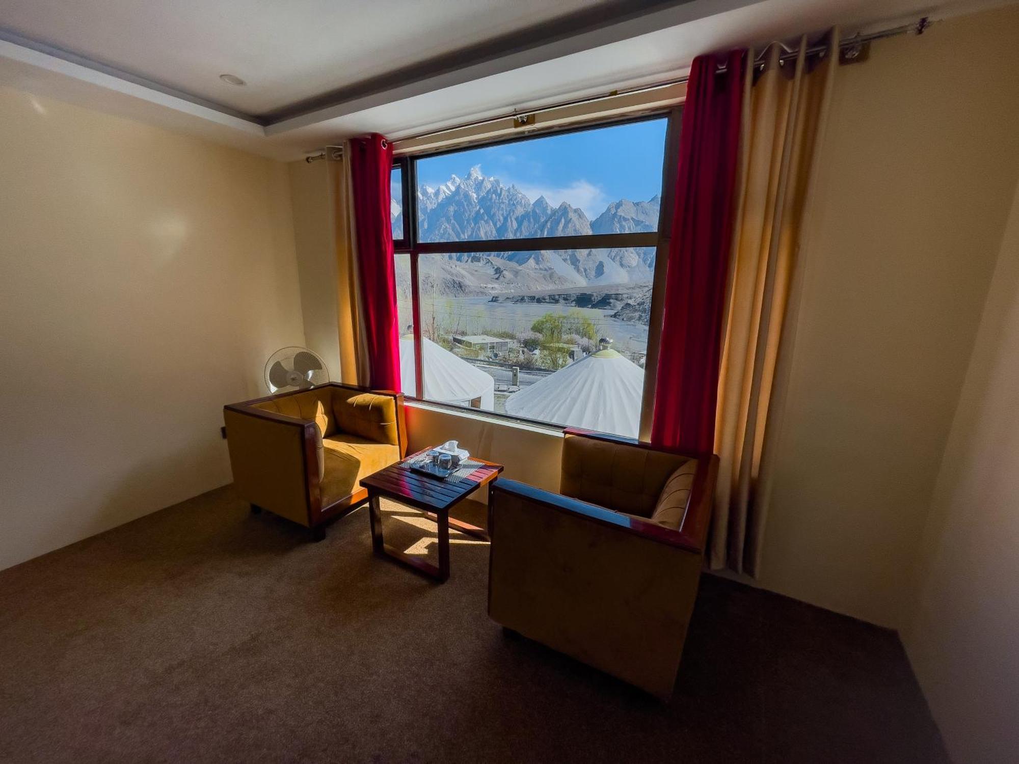 Apex Hotels And Resorts Hussaini Karimabad  Eksteriør bilde