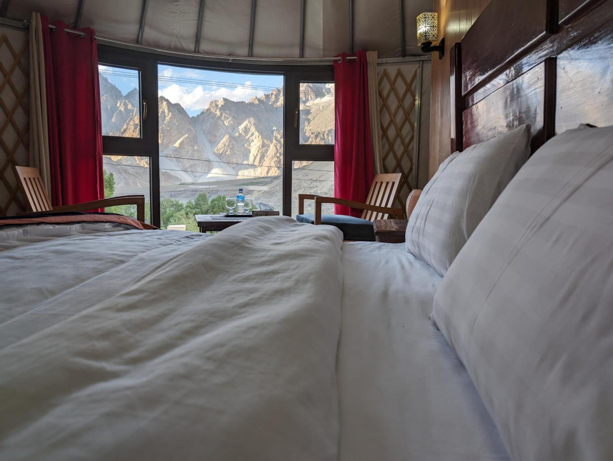 Apex Hotels And Resorts Hussaini Karimabad  Eksteriør bilde